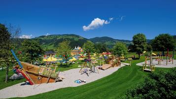 Außen-Kinderspielplatz