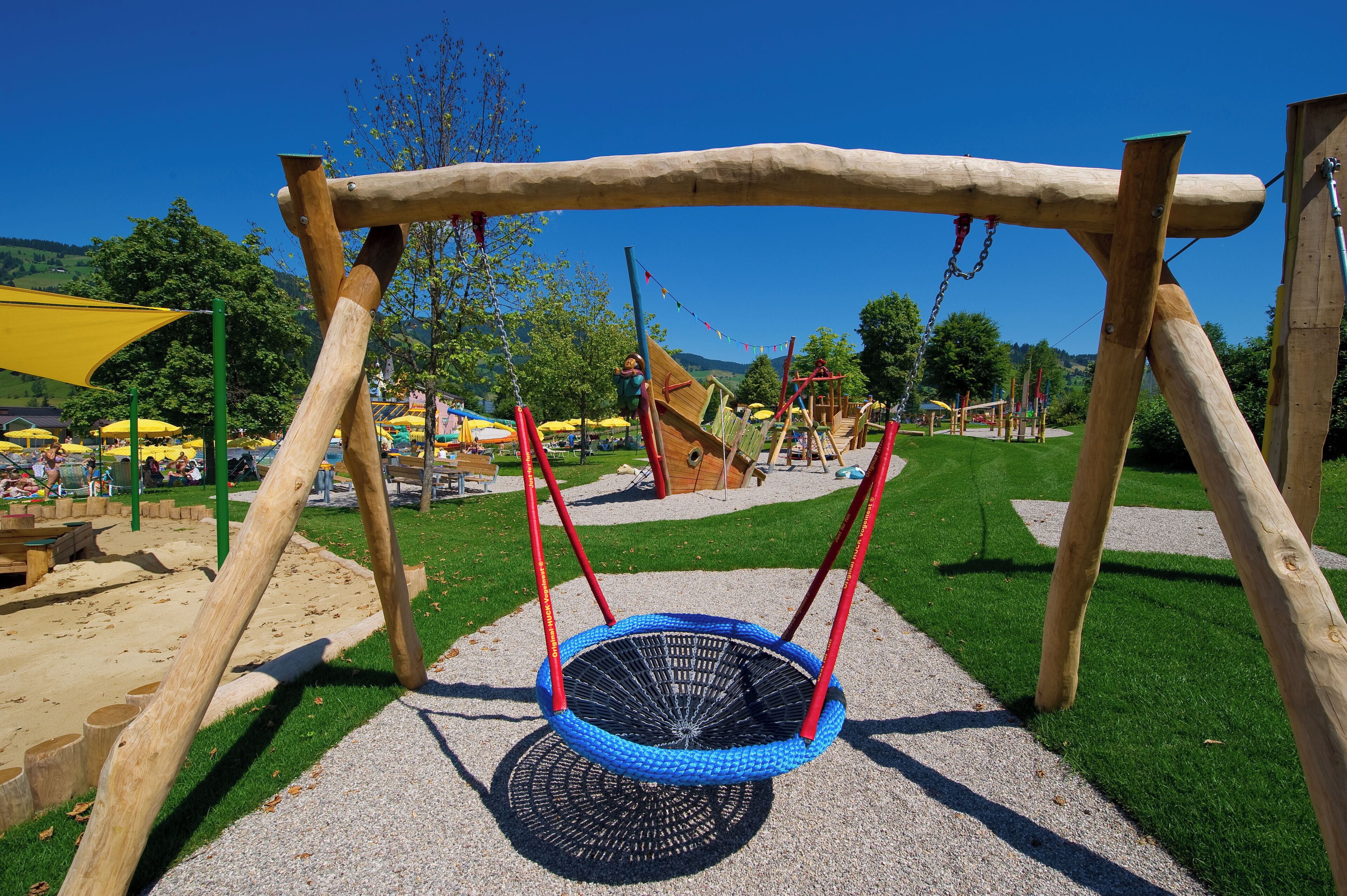 children’s play area – outdoor