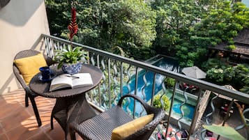 Deluxe Room | Terrace/patio