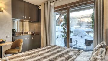 Room, Terrace