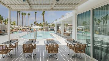 Se sirven desayunos, almuerzos y cenas