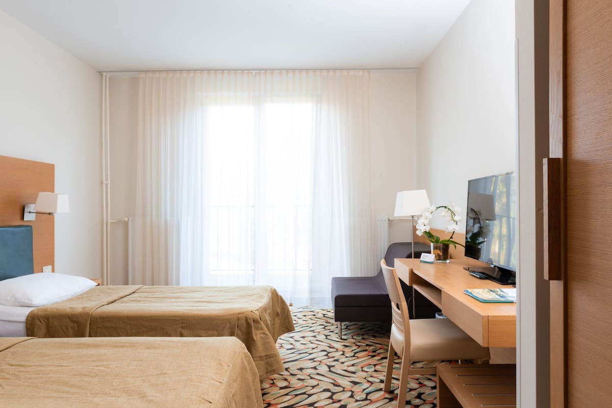 Standard Twin Room | 2 bedrooms, minibar, in-room safe, desk