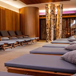 Couples treatment rooms, sauna, hot tub, steam room, body treatments