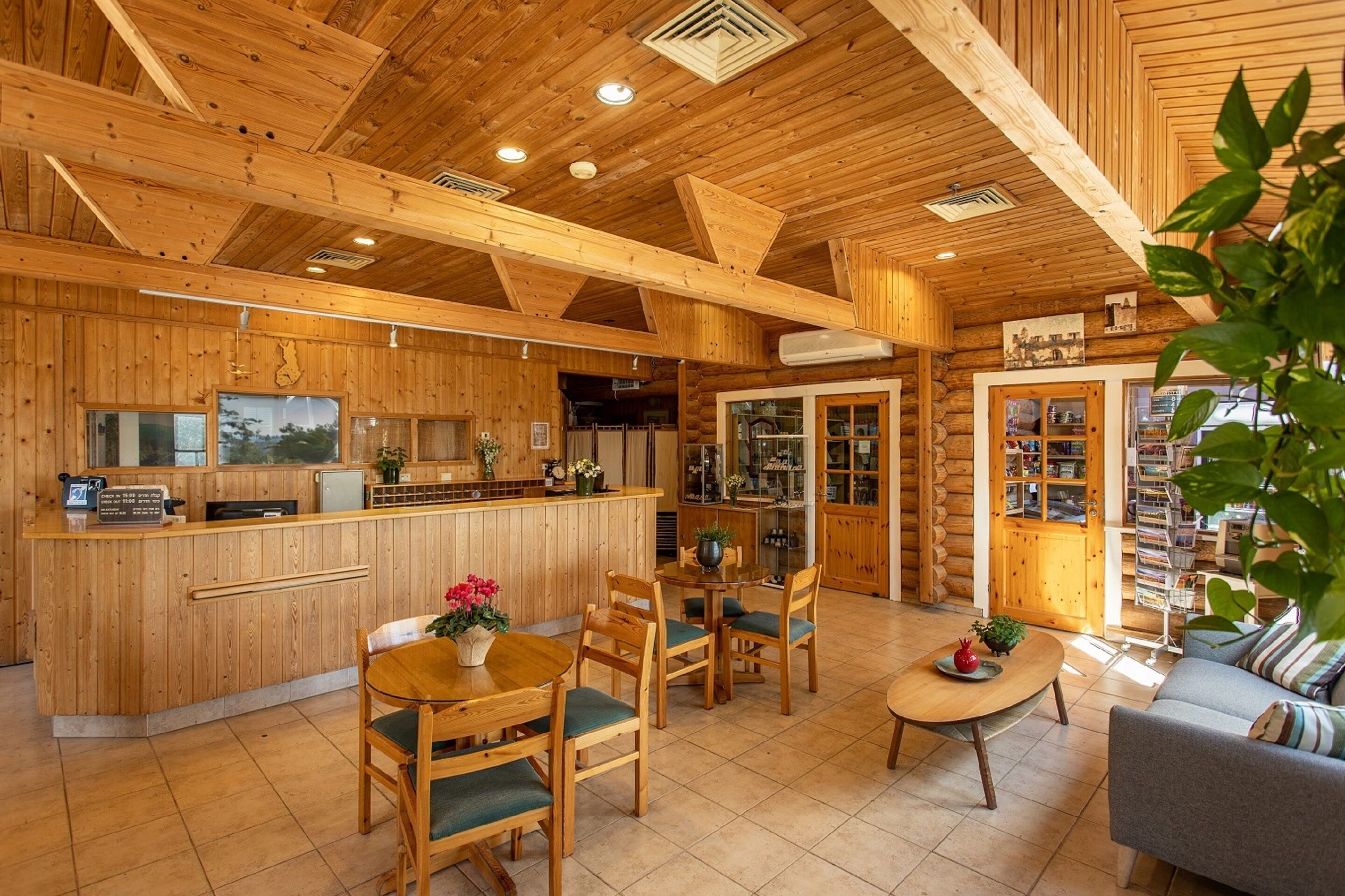 Foto - Logos hotel in Yad Hashmona