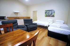32-inch LCD TV with digital channels, TV, fireplace - Chambers Wildlife Rainforest Lodges (Lake Eacham)