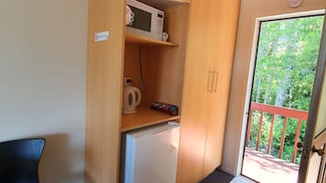 Espace de travail pour ordinateur portable, fer et planche à repasser