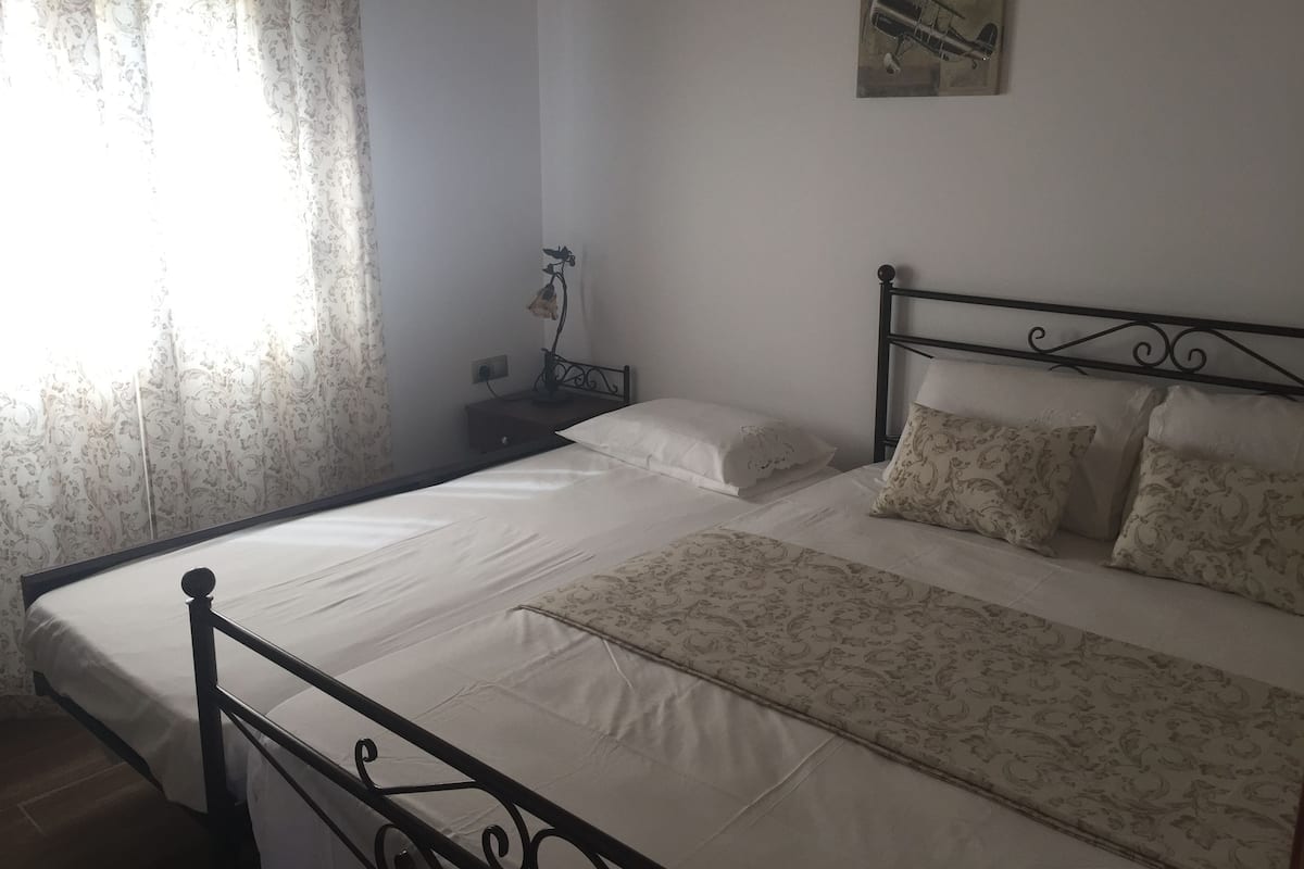Luxury House, 2 Bedrooms, Sea View