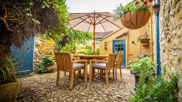 供應早餐、午餐、晚餐;英國菜