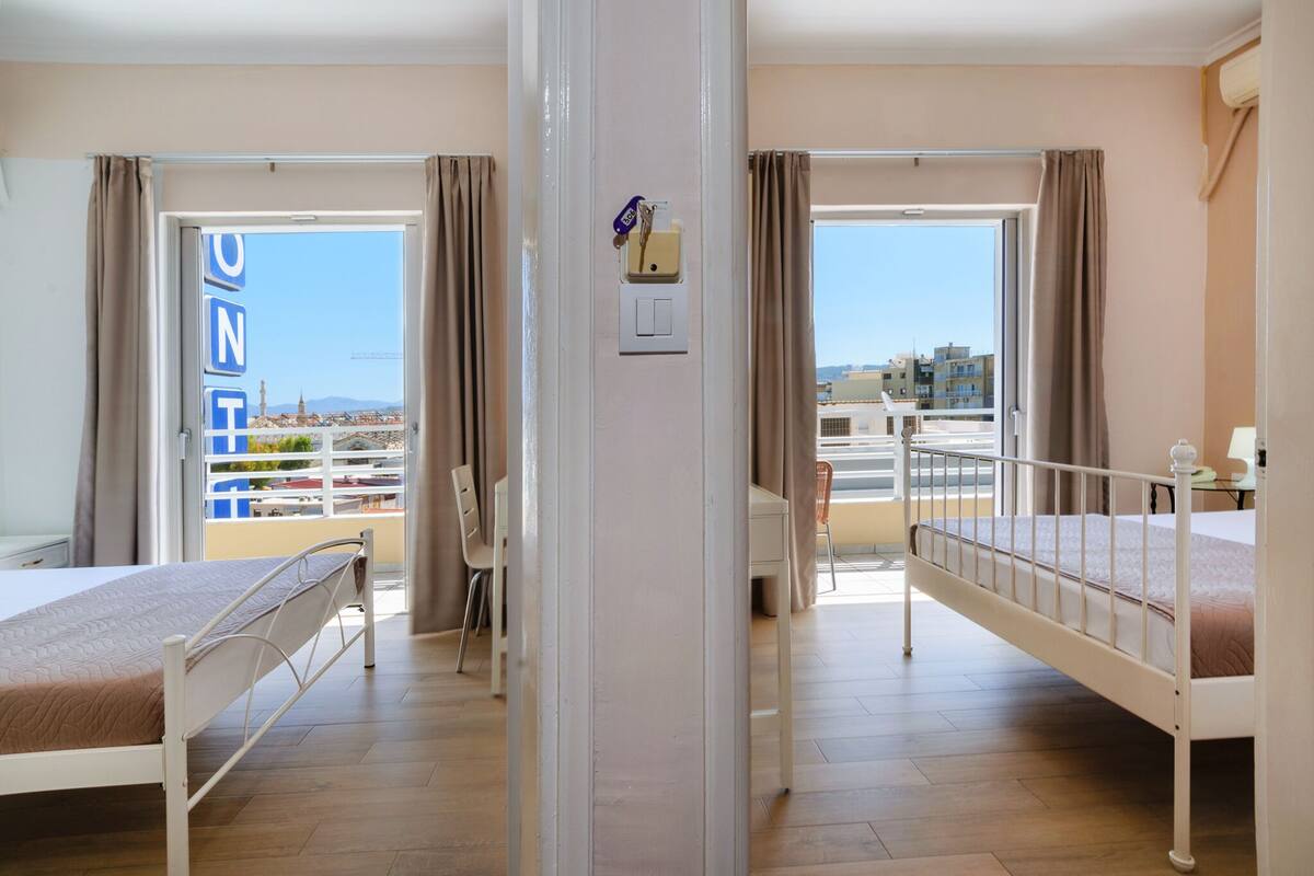 Standard Triple Room | In-room safe, desk, WiFi (free), bed sheets
