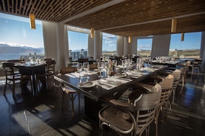 Breakfast, lunch, dinner served; sea views