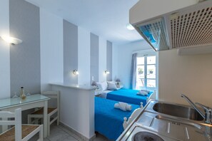 Egyptian cotton sheets, premium bedding, pillow-top beds, in-room safe