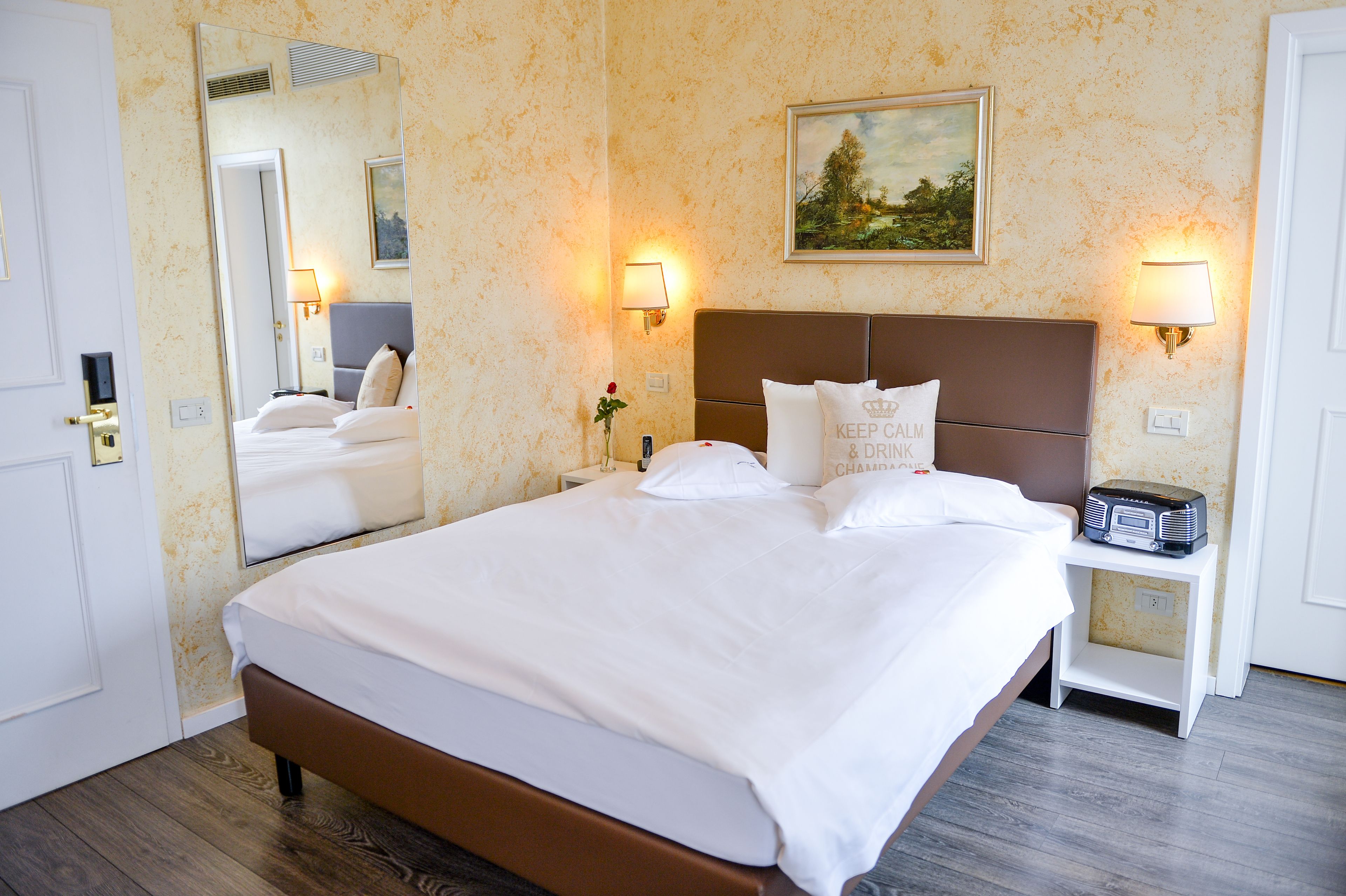 1 bedroom, premium bedding, minibar, in-room safe