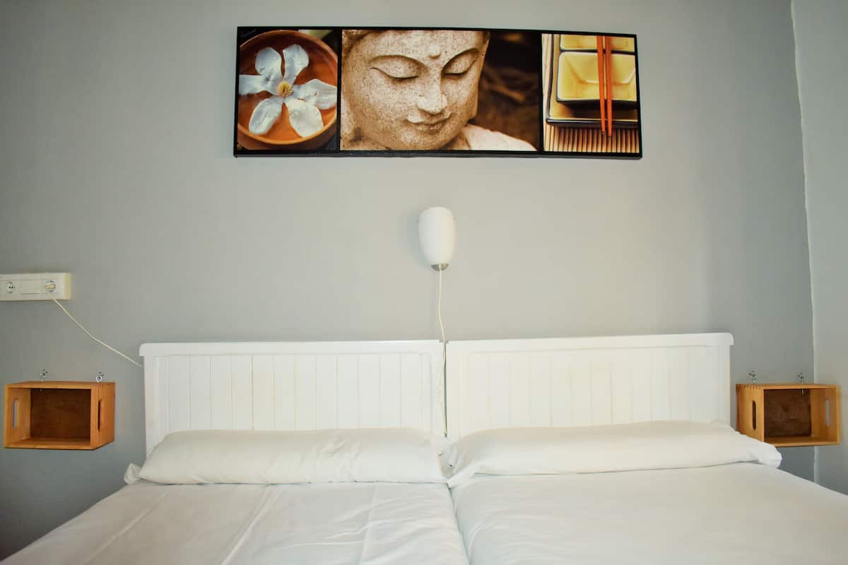 Double or Twin Room, Shared Bathroom