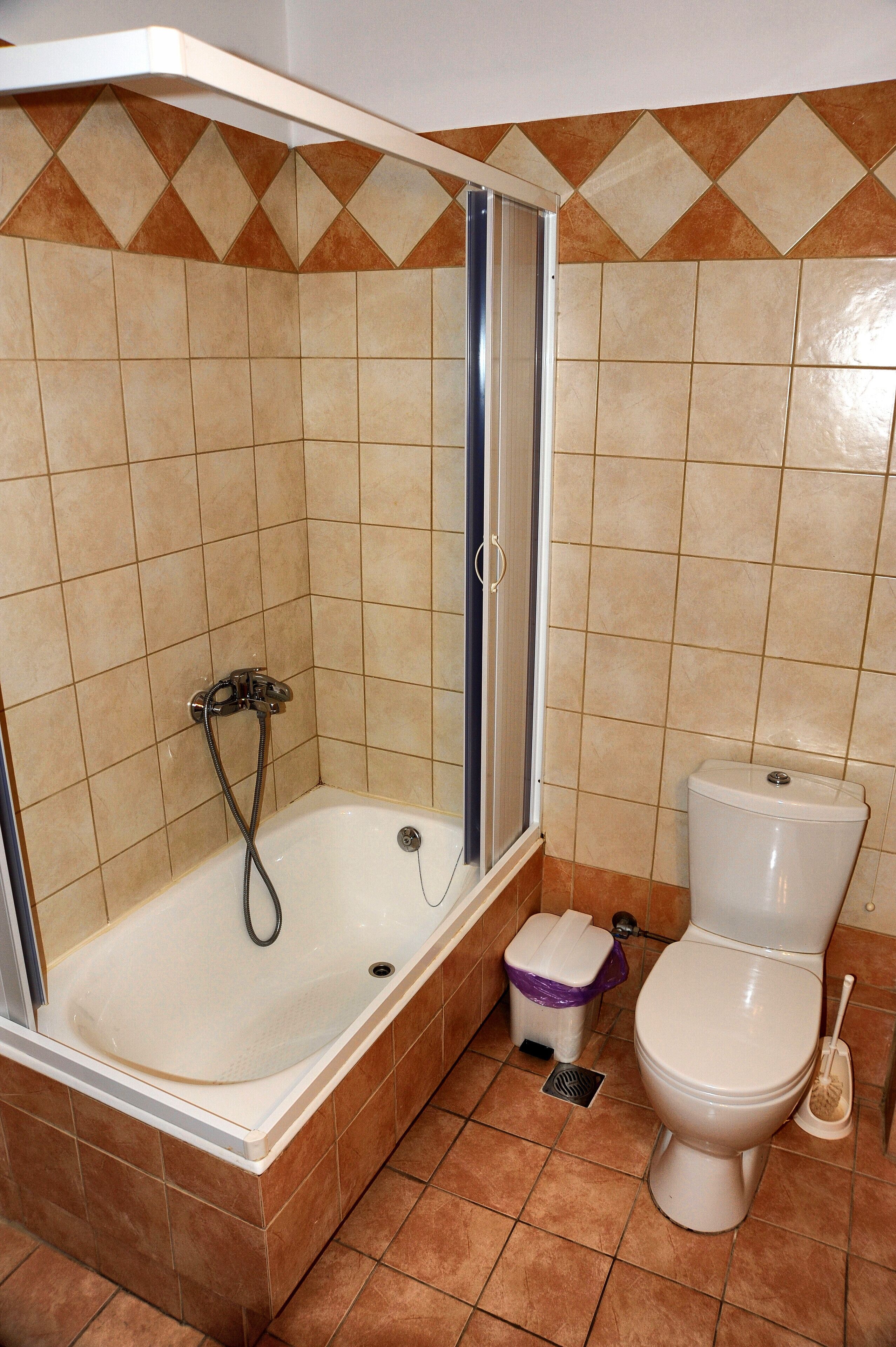 superior double room, bay view (double or triple deluxe) | bathroom | shower, hair dryer, towels, soap