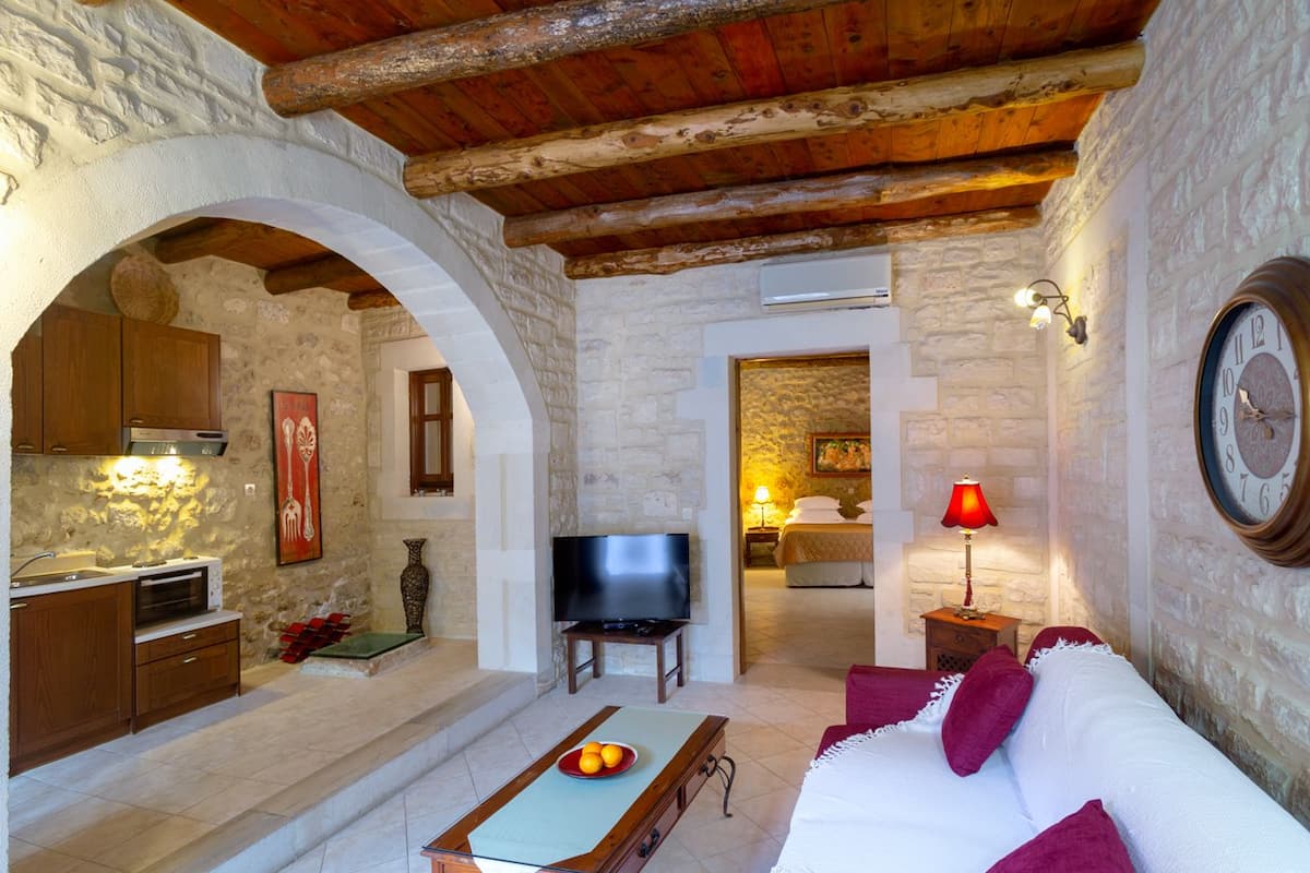 junior suite (max 4 adults) | premium bedding, pillow-top beds, in-room safe, individually decorated