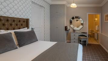 Classic Double Room | Iron/ironing board, rollaway beds, free WiFi