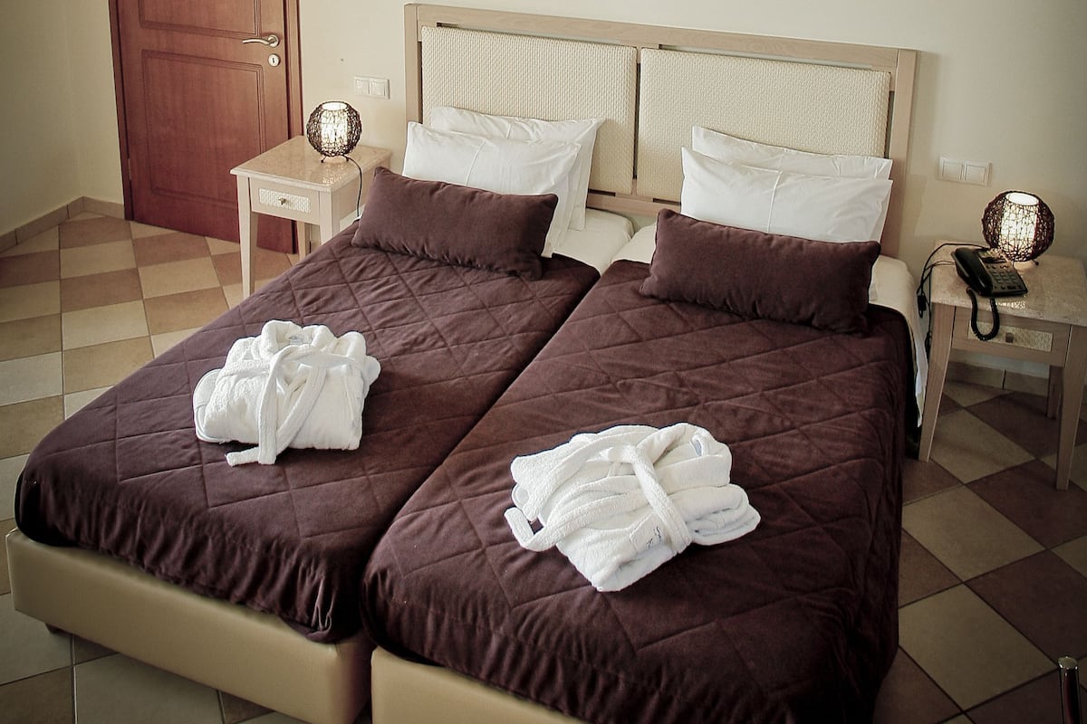 Superior Studio, Sea View | Desk, soundproofing, iron/ironing board, free cribs/infant beds