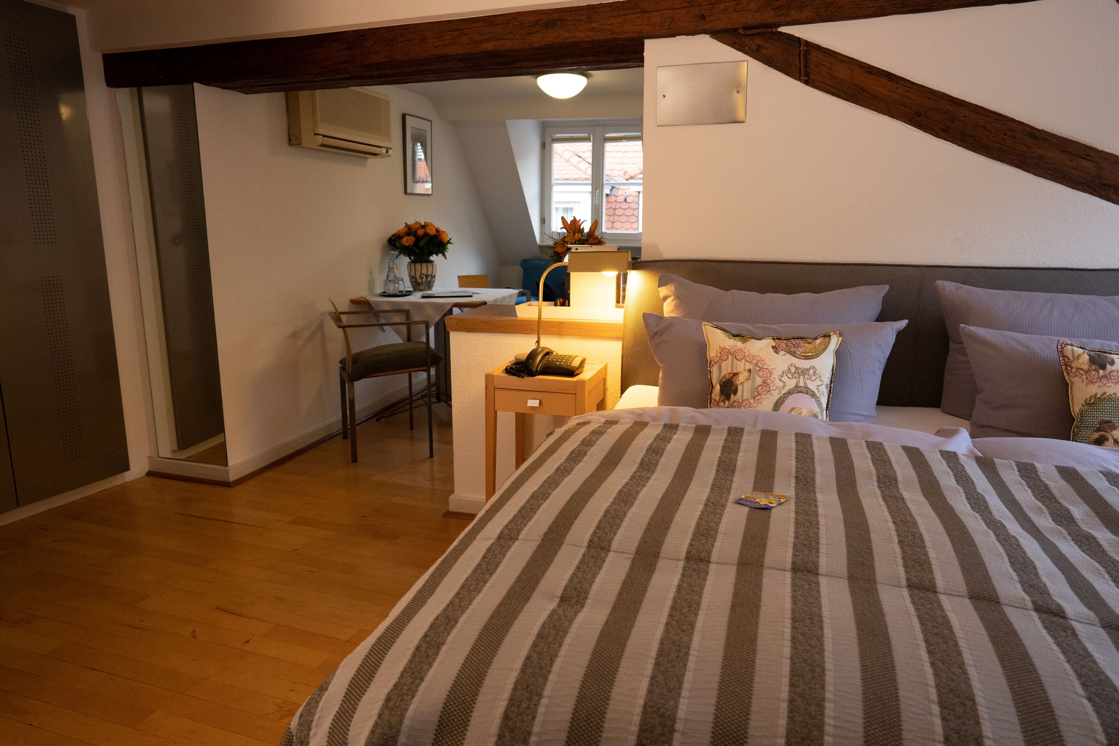 hypo-allergenic bedding, down duvets, minibar, desk