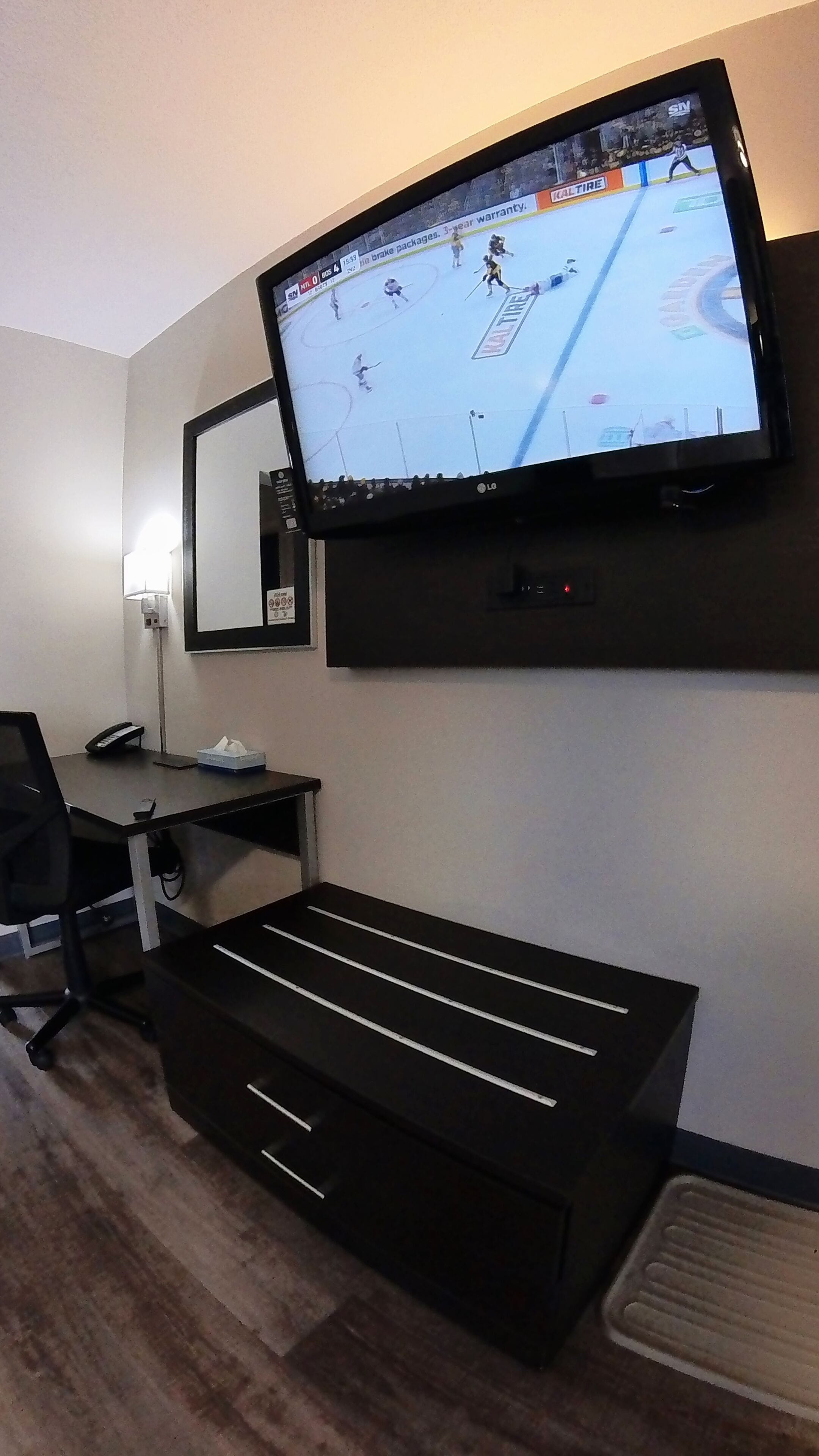 Suite, 2 Queen Beds, Non Smoking, Kitchenette (Two Room, 2 Queen Bed) | Living area