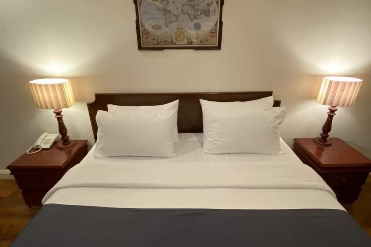 1 bedroom, free minibar items, in-room safe, desk