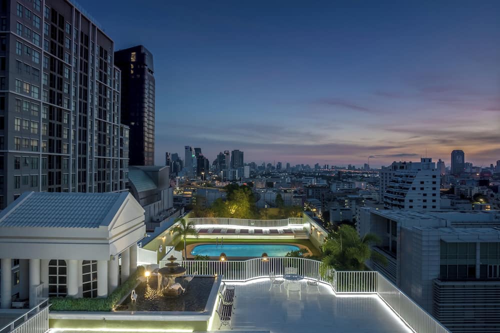 The Victory Executive Residences
