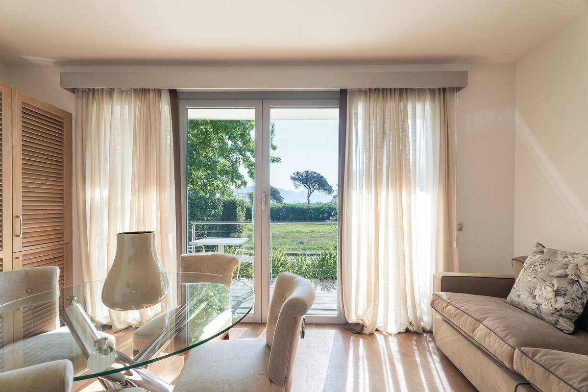 Family Suite | Minibar, in-room safe, soundproofing, WiFi (free)