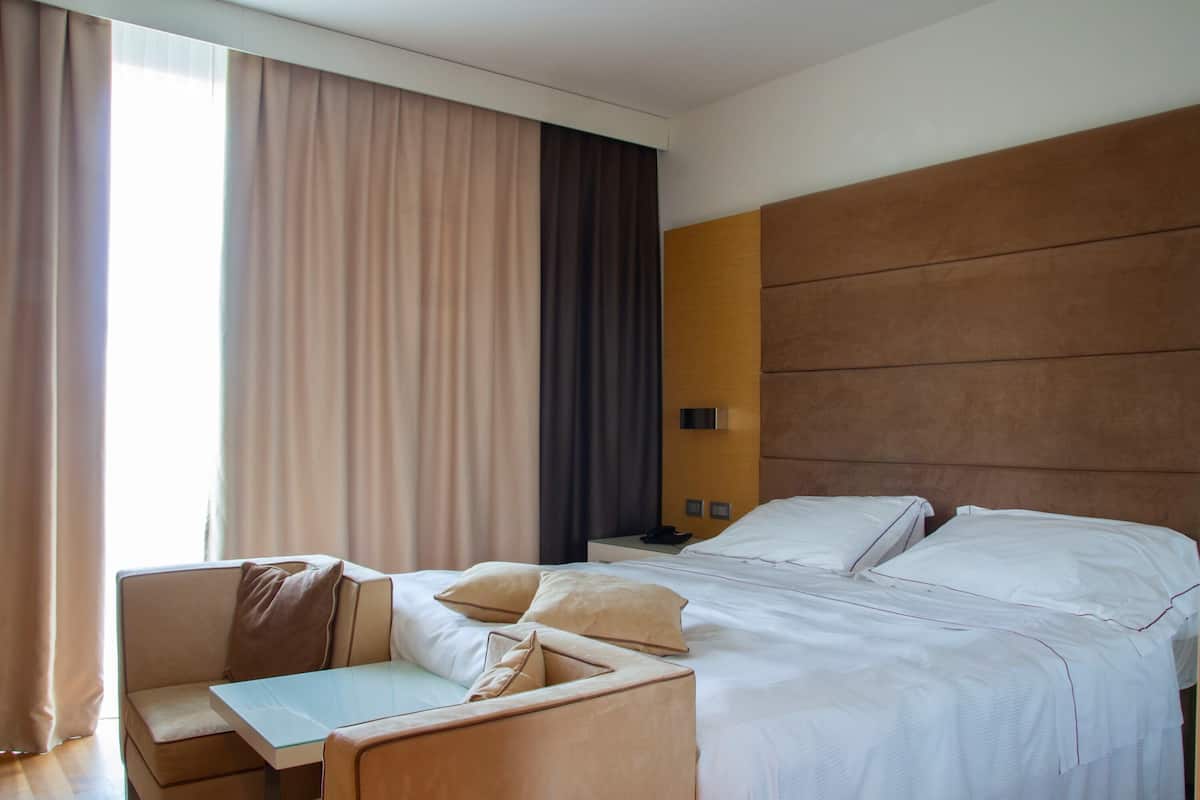 Standard Double or Twin Room | 2 bedrooms, minibar, soundproofing, free WiFi