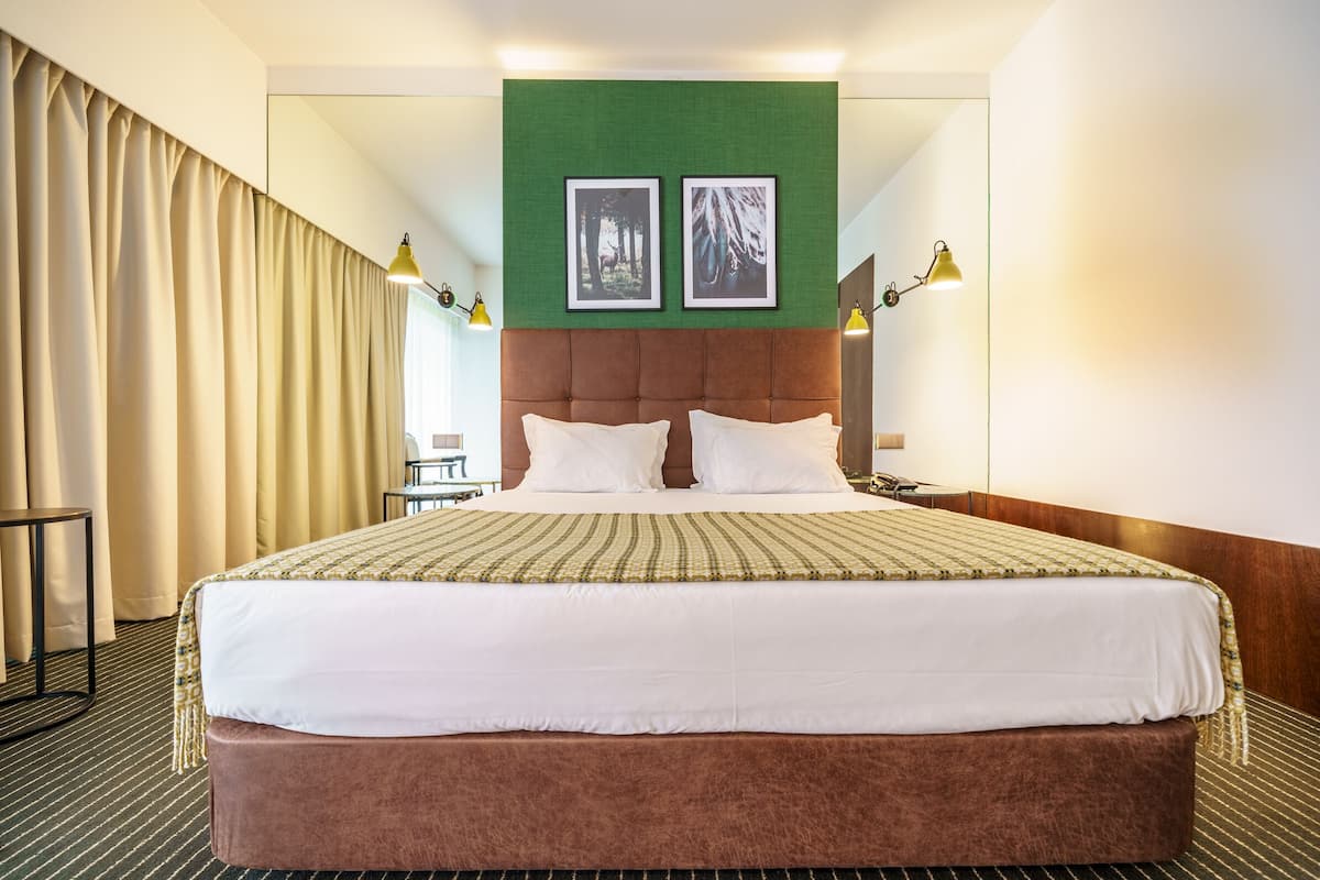 1 bedroom, minibar, in-room safe, desk