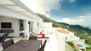 Penthouse Two Bedroom Private Plunge Pool | Balkon