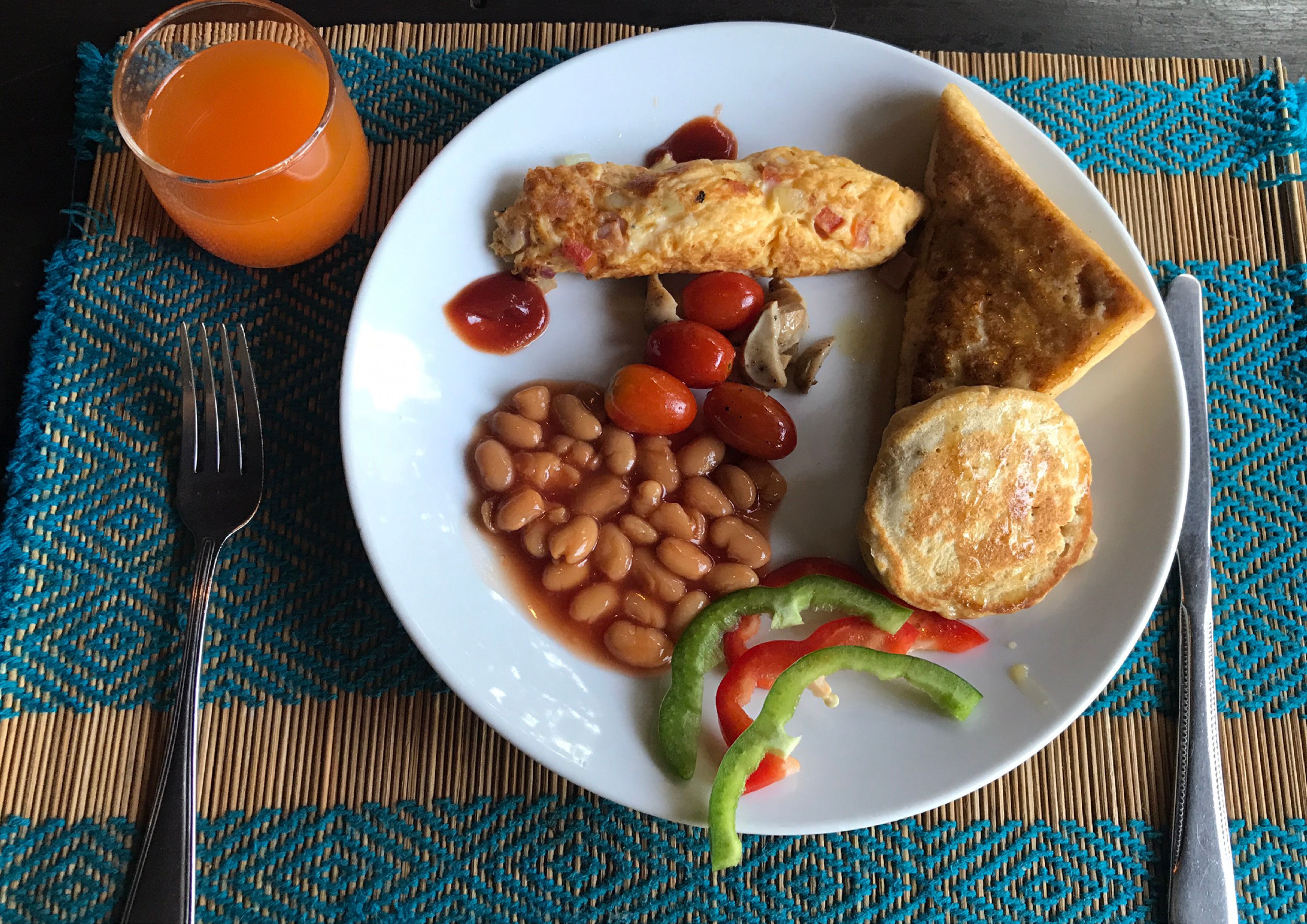 daily local cuisine breakfast (thb 350 per person)