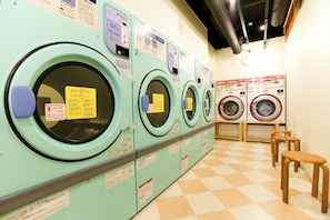 Laundry room - Hotel Ohedo (Tokyo)