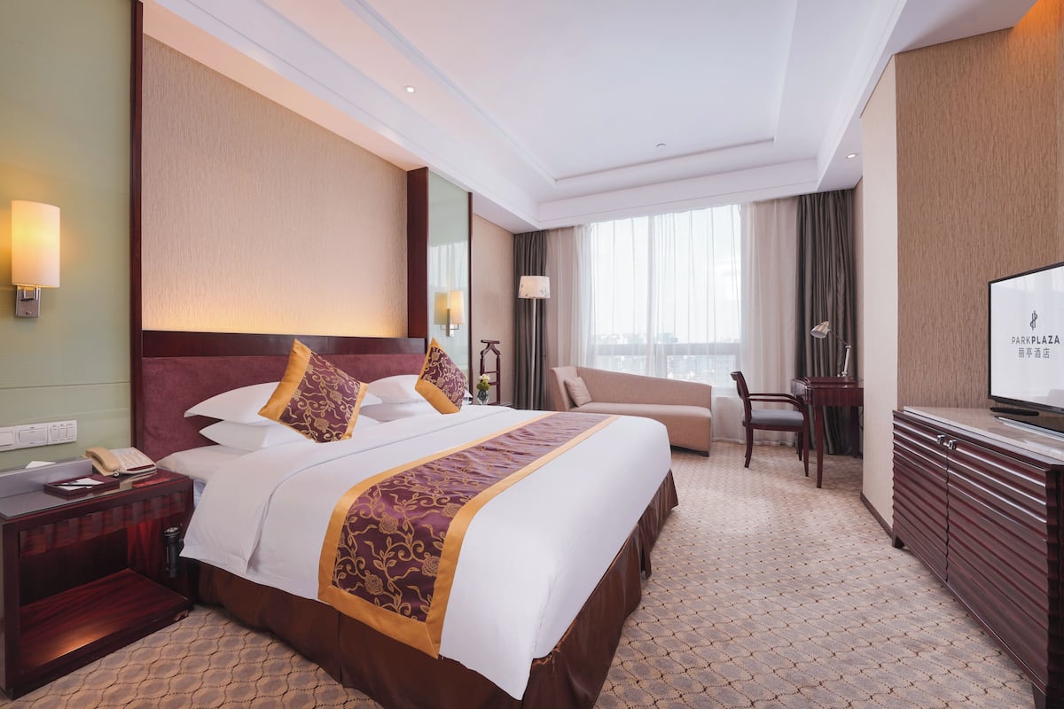 Executive Suite | Living area