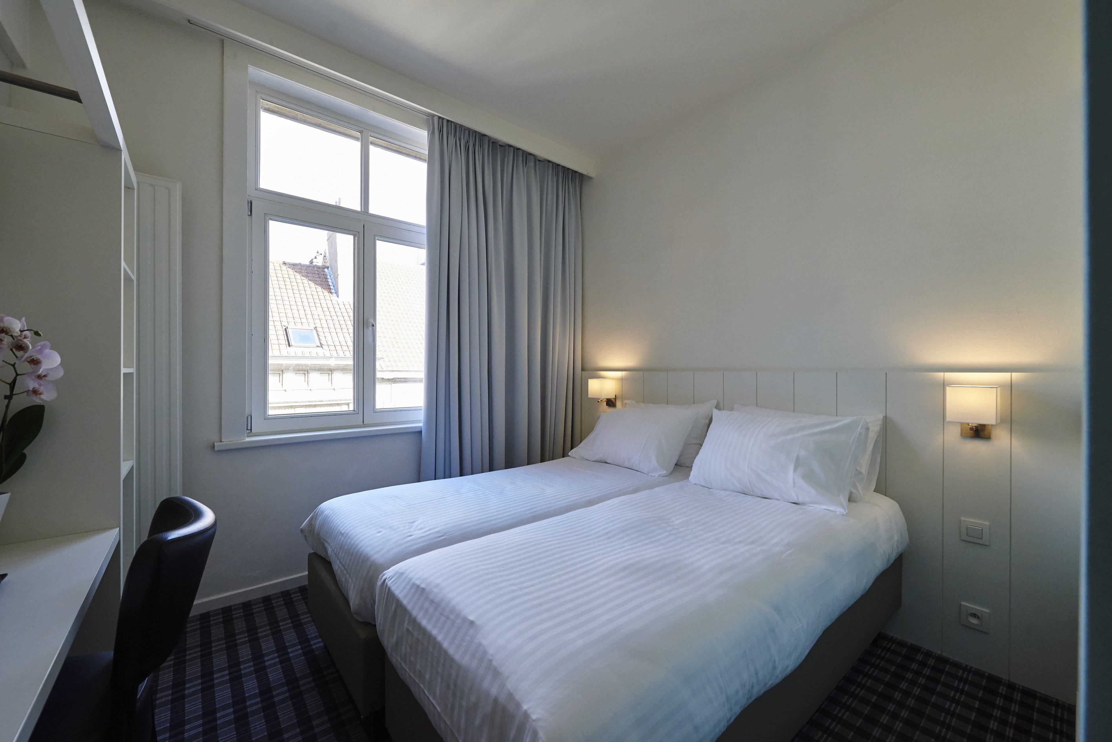 Desk, free WiFi, bed sheets