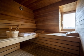 Deluxe Room, Sauna | Desk, free WiFi, bed sheets