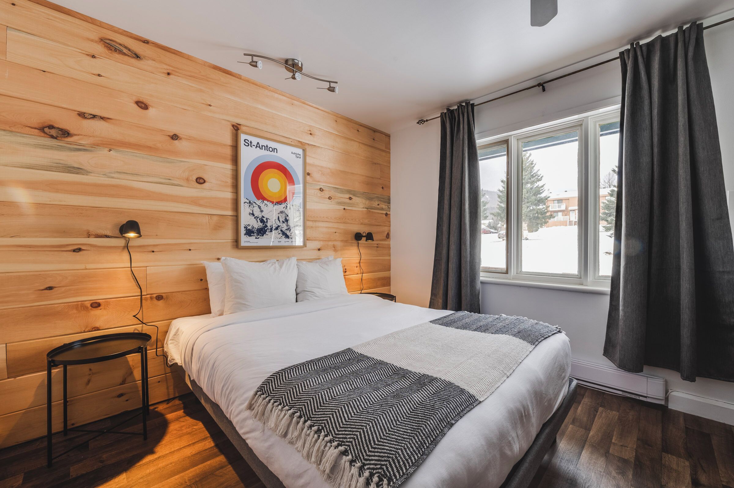 Studio – comfort | Allergitestet sengetøy, blendingsgardiner og strykejern/-brett