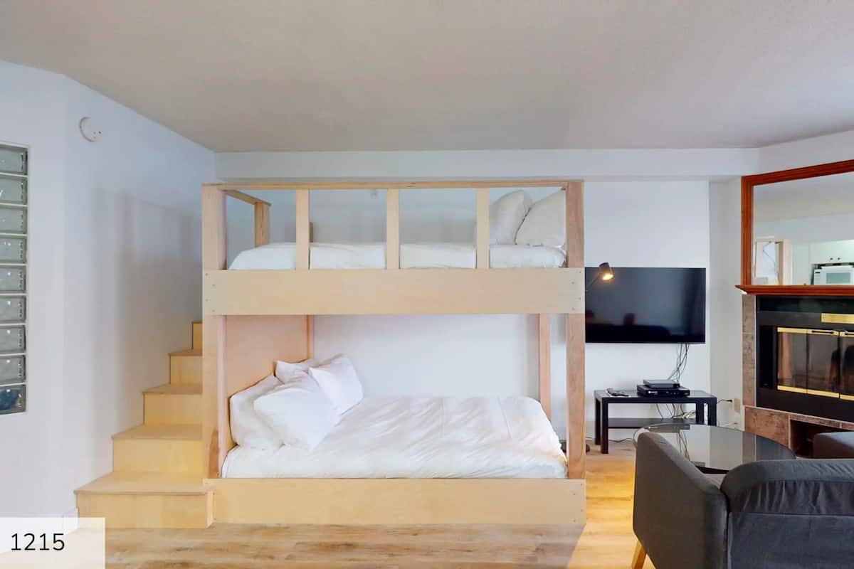 Ropa de cama hipoalergénica y cortinas blackout
