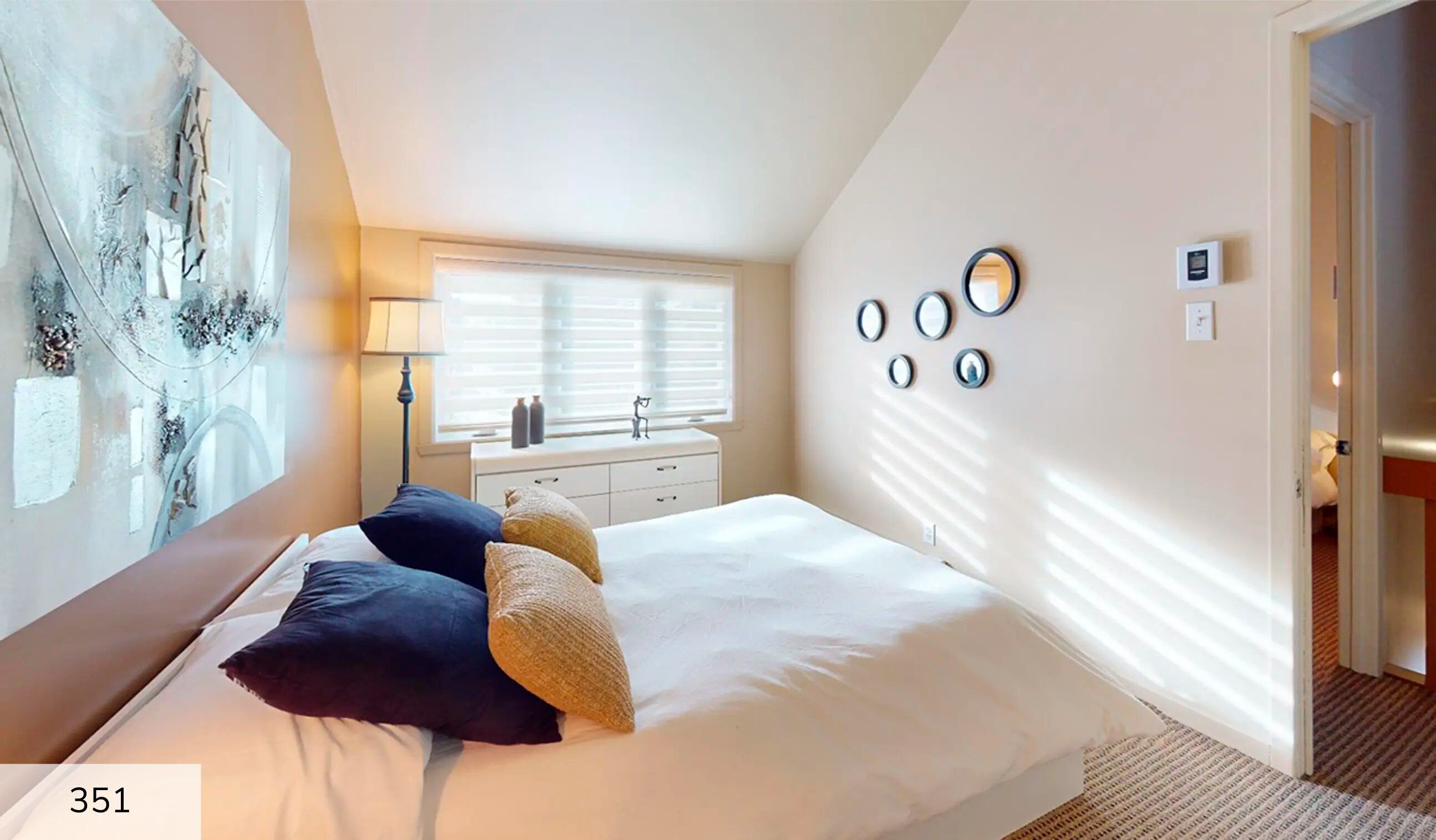 Condo, 2 Bedrooms, Mezzanine (1 km from slopes) | Hypo-allergenic bedding, blackout drapes, iron/ironing board