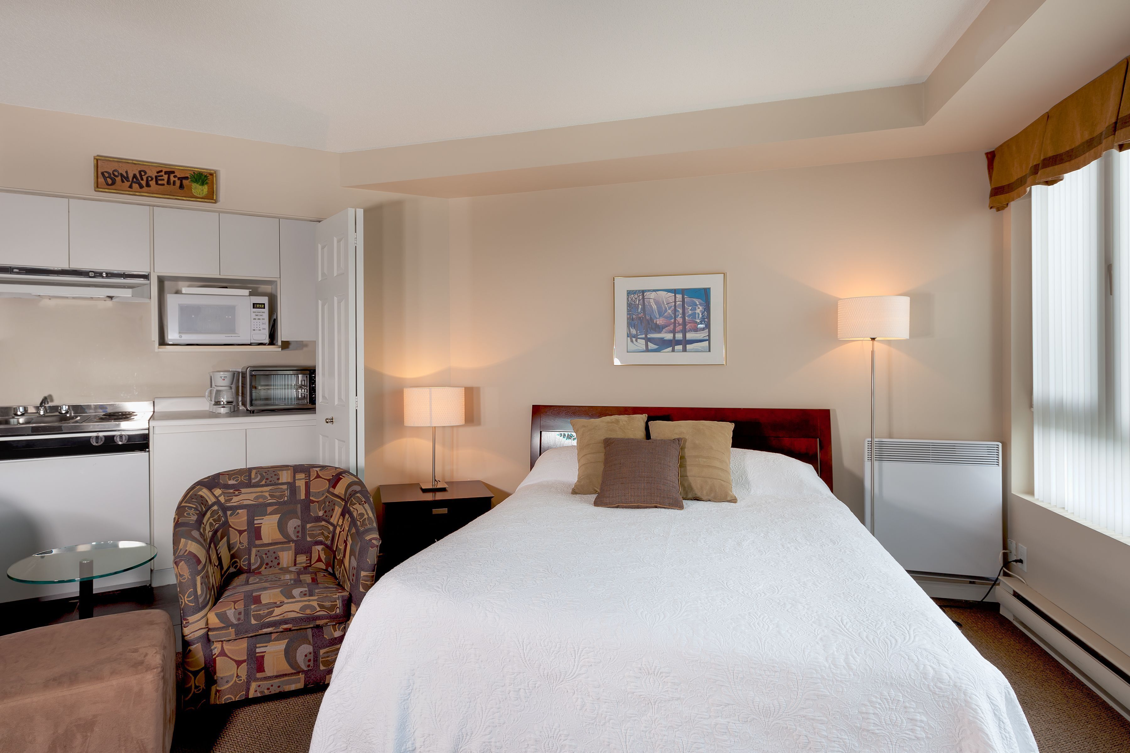 Hypo-allergenic bedding, blackout curtains, iron/ironing board