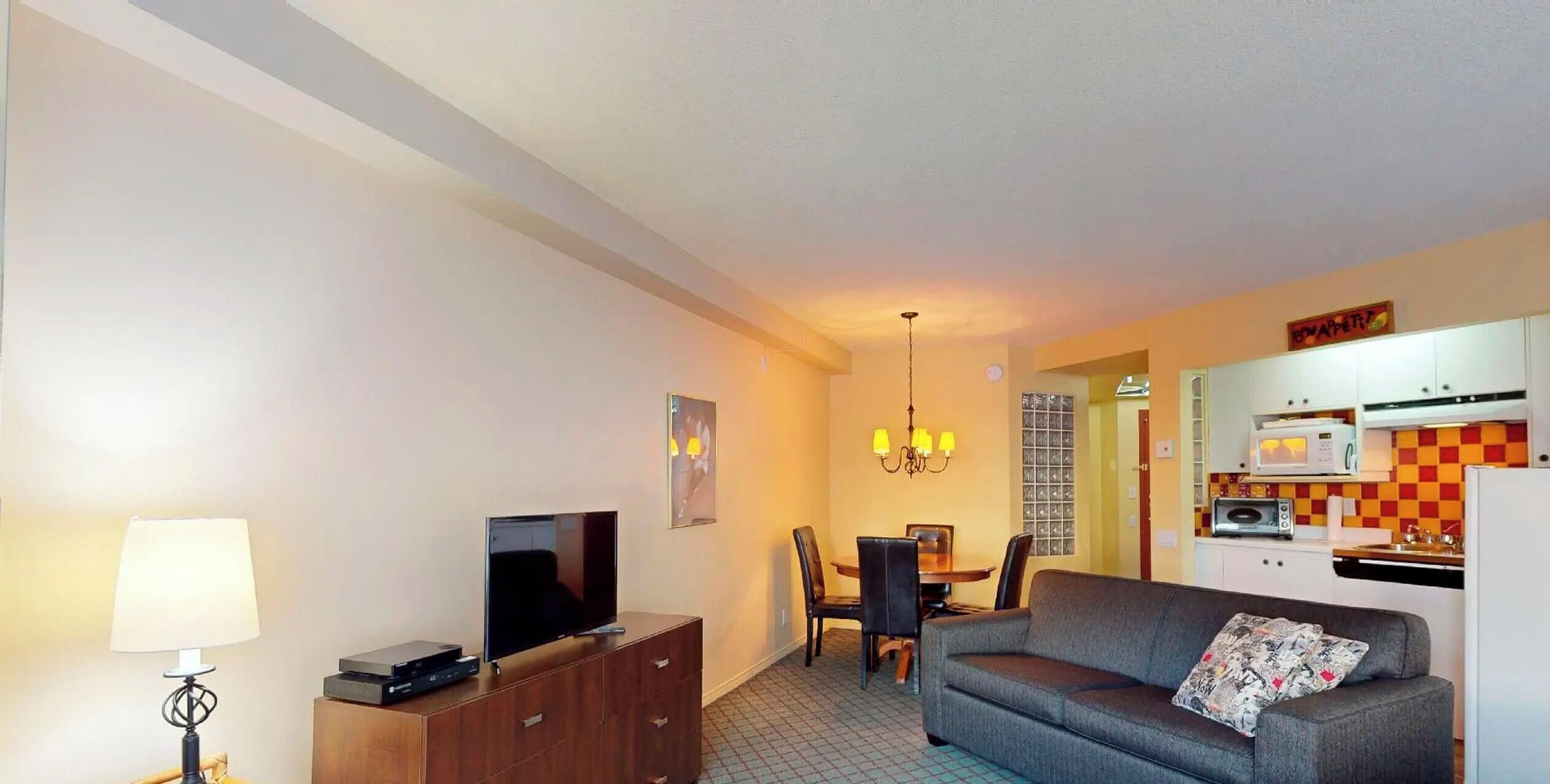 Studio, 1 Queen Bed (FOR 2 - Ski-in/Ski-out) | Living area | 32-inch TV with cable channels