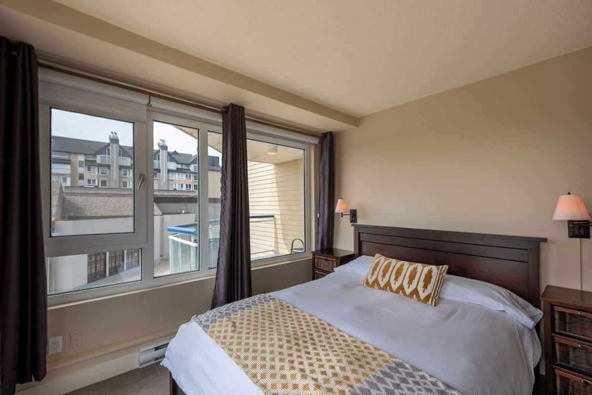 Hypo-allergenic bedding, blackout curtains, iron/ironing board