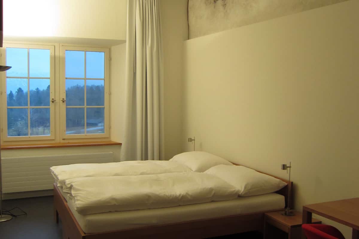 double room | premium bedding, down duvets, individually furnished, desk