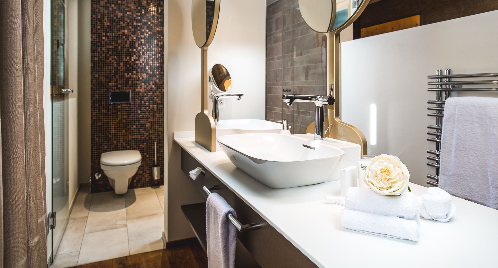 junior suite, 1 bedroom, non smoking, mountain view | bathroom | free toiletries, hair dryer, bathrobes, slippers