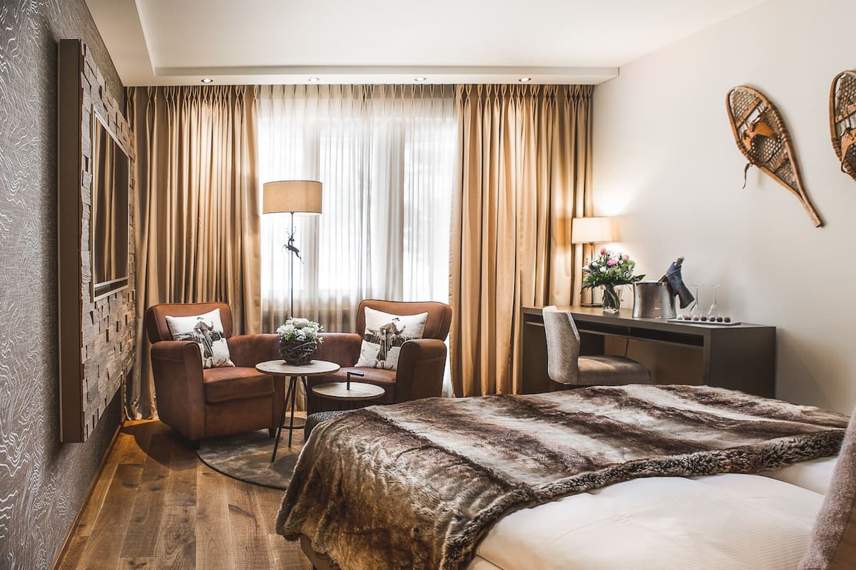 1 bedroom, premium bedding, in-room safe, blackout curtains