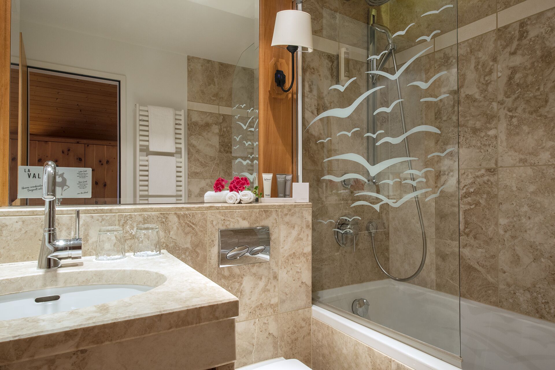 family suite, 1 bedroom, patio, garden view | bathroom | free toiletries, hair dryer, bathrobes, slippers