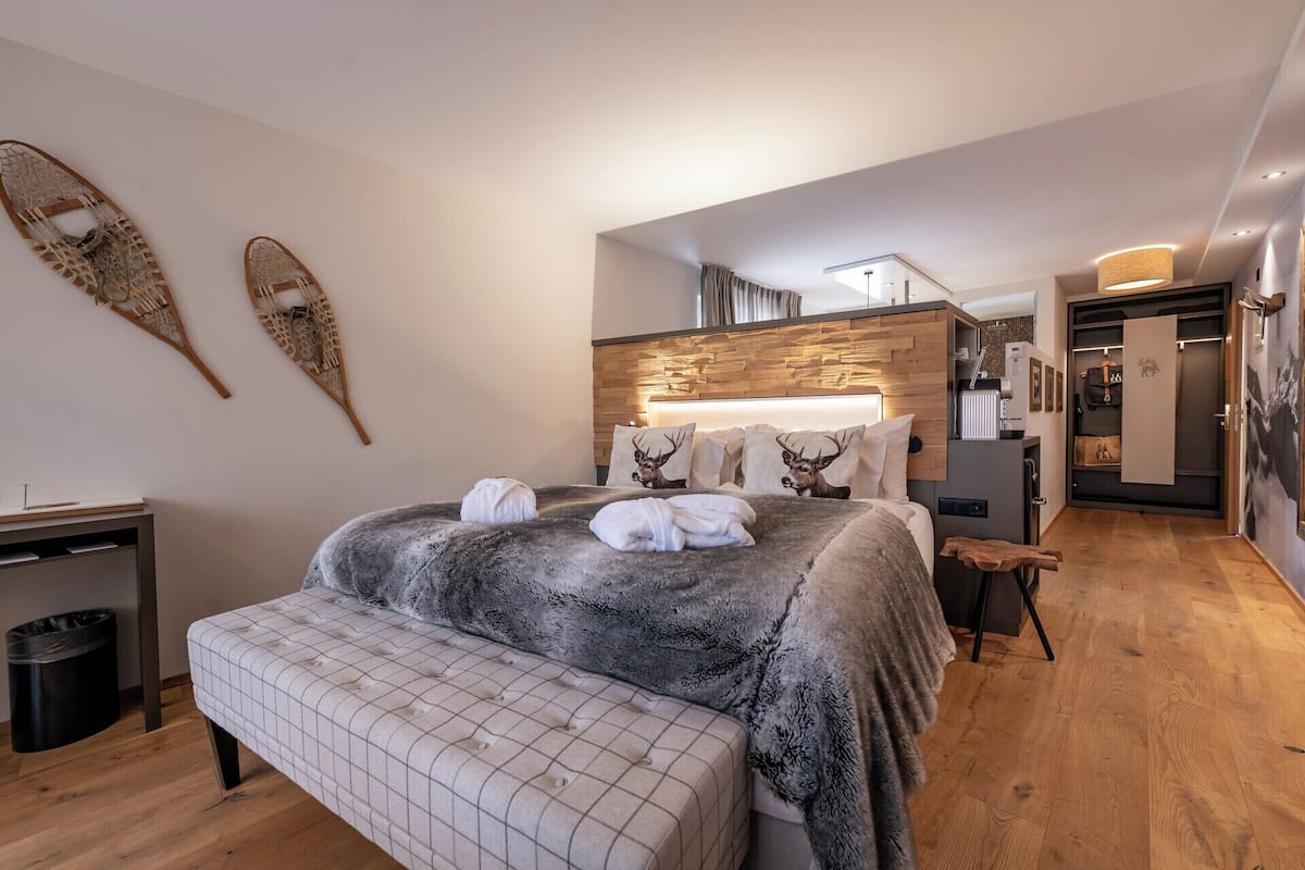 Suite Junior, 1 chambre, non-fumeurs, vue montagne | 1 chambre, literie de qualité supérieure