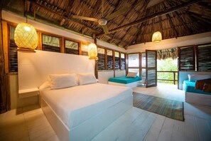 Ropa de cama de alta calidad, colchones con acolchado adicional, minibar