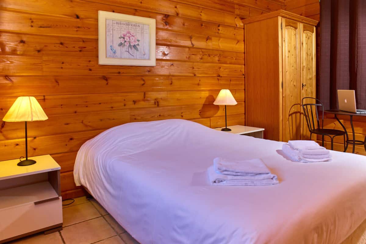 Apartment, 3 Bedrooms (Ecolodge Tribu) | Langsir/tirai gelap terus, seterika/papan seterika 