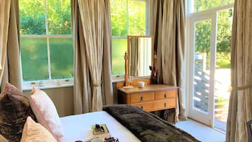Luxury Double Room | 1 bedroom, Egyptian cotton sheets, hypo-allergenic bedding