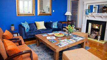 TV LED, filmes recentes, filmes pagos, dock para MP3