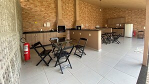 Family dining - Pousada El Shaddai (Foz do Iguaçu)
